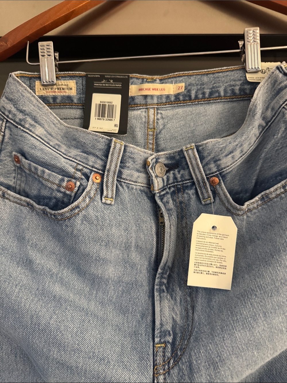 Levi’s Premium Ribcage Wide Leg Jeans NWT 27x32 - Picture 3 of 8